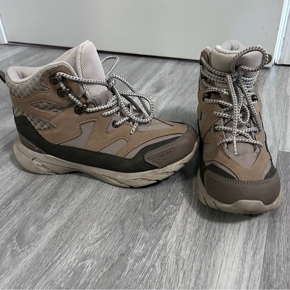 Joe Fresh Kids Hiking Boots Size 6